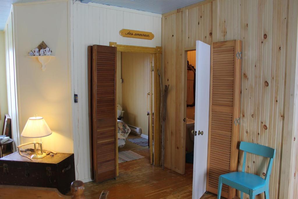 Auberge Du Cafe Chez Sam Baie-Sainte-Catherine Værelse billede